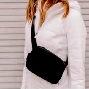 Lululemon 2L Belt Bag